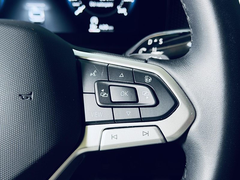 Volkswagen Passat (2025) 1.5Tsi*TAŽ*MASAŽE*360°KAMERY* - fotka 19 z 37