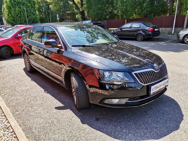Škoda Superb (2014) 2.0TDi 125kw Laurin/Klement ČR - fotka 5 z 25