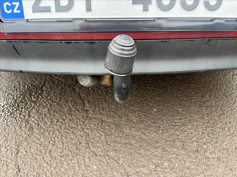 Renault Laguna 1,5 dCi KLIMA ROZVODY 2x KOLA - fotka 32 z 34