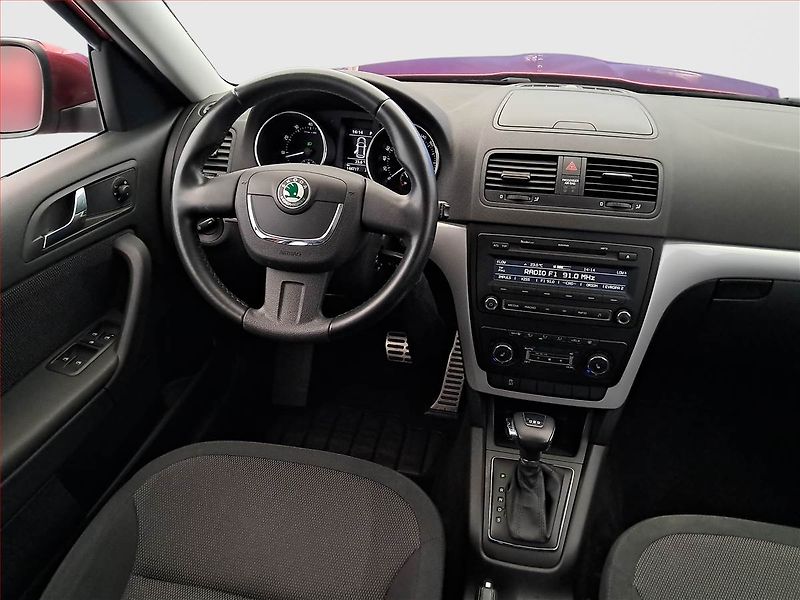 Škoda Yeti (2012) 1.2 TSI, Automat, Serv.kniha - fotka 7 z 17
