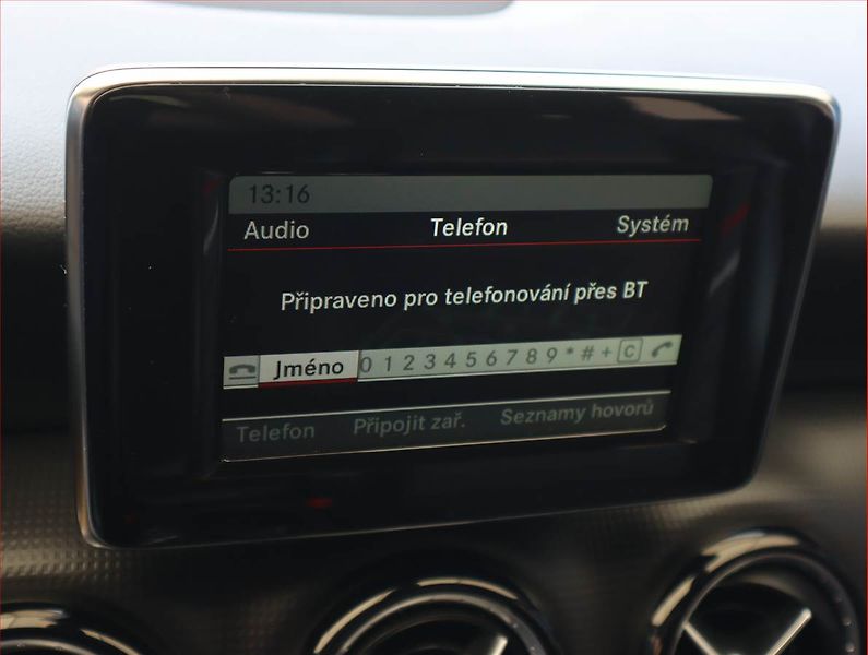 Mercedes-Benz Třídy A (2014) A 180 d, Xenony, Park. senzory - fotka 16 z 17