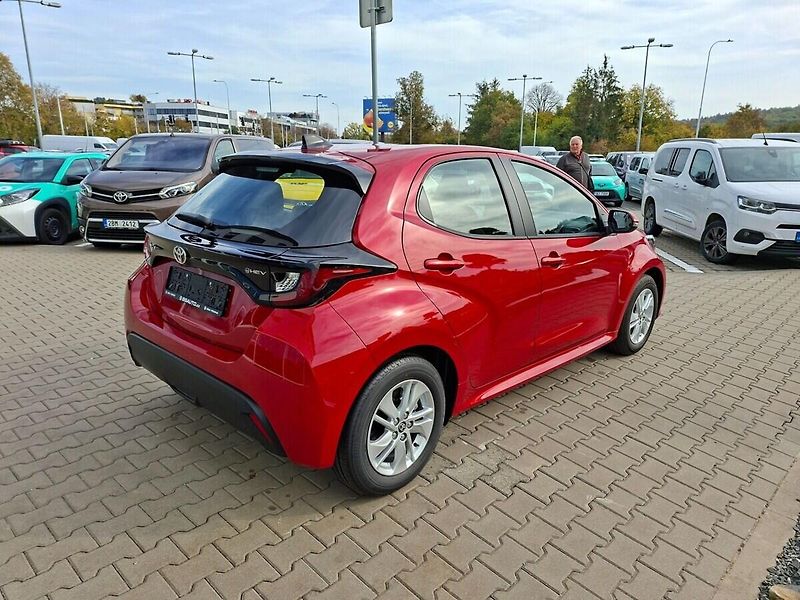 Toyota Yaris 1.5 HEV 116K Comfort - fotka 5 z 12