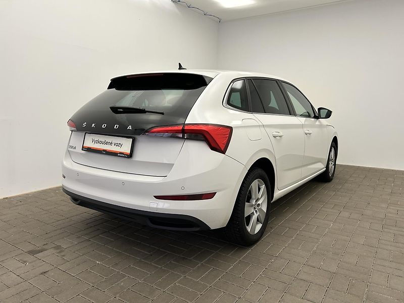 Škoda Scala 1.0 TGI Style - fotka 2 z 25
