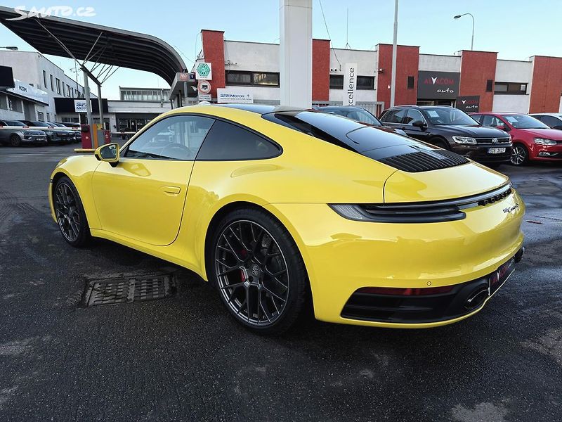 Porsche 911 992 Carrera S záruka do 12/26 - fotka 8 z 32