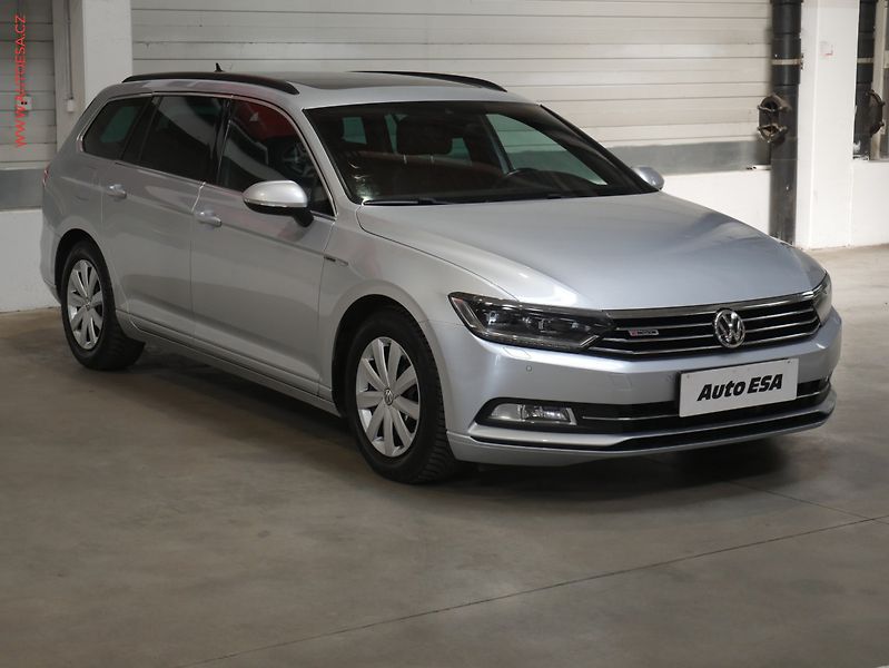 Volkswagen Passat (2015) 2.0TDI 4x4, DSG, navi, bixen - fotografie inzerátu
