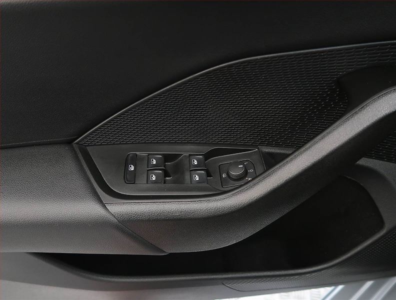 Škoda Octavia (2023) Ambition 2.0 TDI, ČR,1.maj - fotka 24 z 24