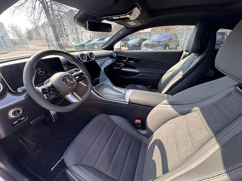 Mercedes-Benz CLE (2026) 300 4MATIC kupé - fotka 10 z 23