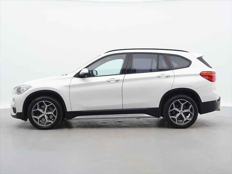 BMW X1 2,0 20d 140kW xDrive Kůže Navi - fotka 4 z 32