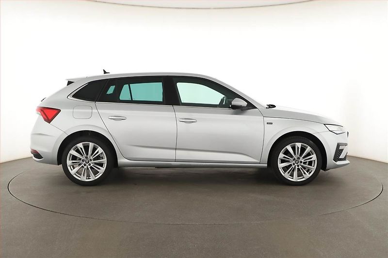 Škoda Scala (2025) 1.0 TSI, Drive, FullLed - fotka 6 z 20