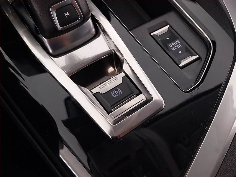 Peugeot 5008 (2021) PureTech 130 - fotka 18 z 23