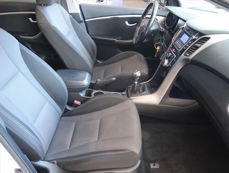 Hyundai i30 (2014) 1.4 CVVT, LPG, Eko.zaplacen - fotka 9 z 15