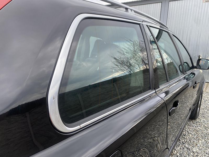 Volvo XC90 2.5TDi D5 200PS 7M 196000KM 1A - fotka 46 z 161