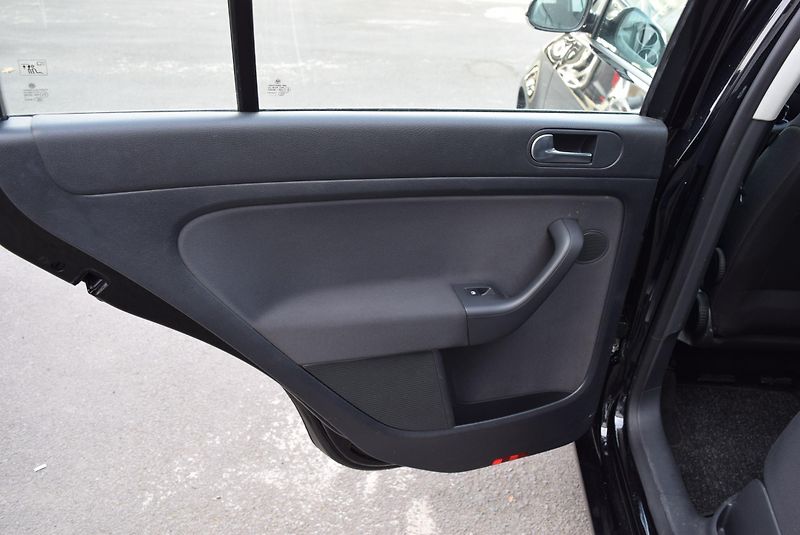 Volkswagen Golf Plus (2012) 1.2TSI 77kw TRENDLINE SENZORY  - fotka 13 z 48