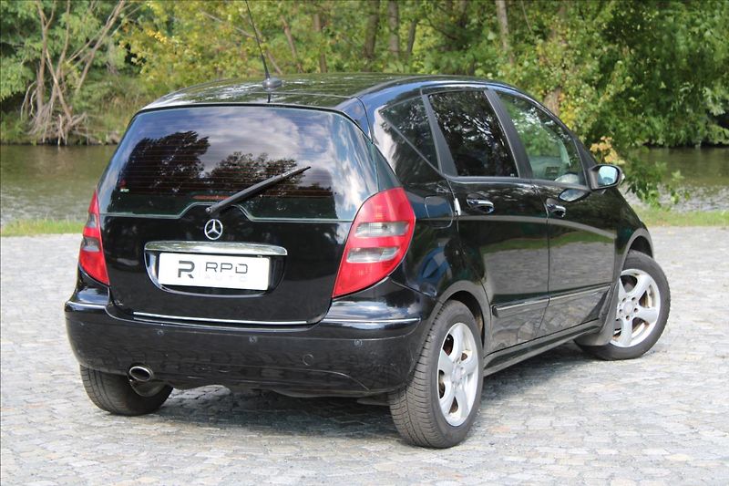 Mercedes-Benz Třídy A A150i / 70kW - na díly !!! - fotka 2 z 26