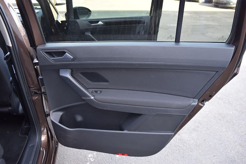 Volkswagen Touran (2018) 1.4TSI 110kw COMFORTLINE 7MÍST - fotka 48 z 51