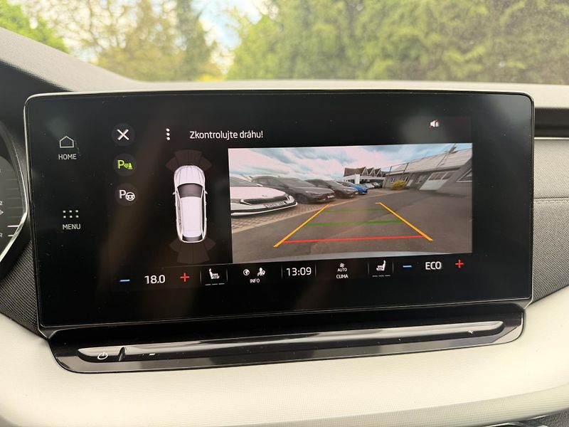 Škoda Octavia 1,4 TSI DSG Phev, Style - fotka 9 z 14