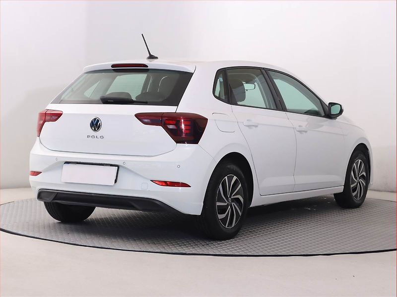 Volkswagen Polo (2023) 1.0 TSI, Serv.kniha, Tempomat - fotka 5 z 20