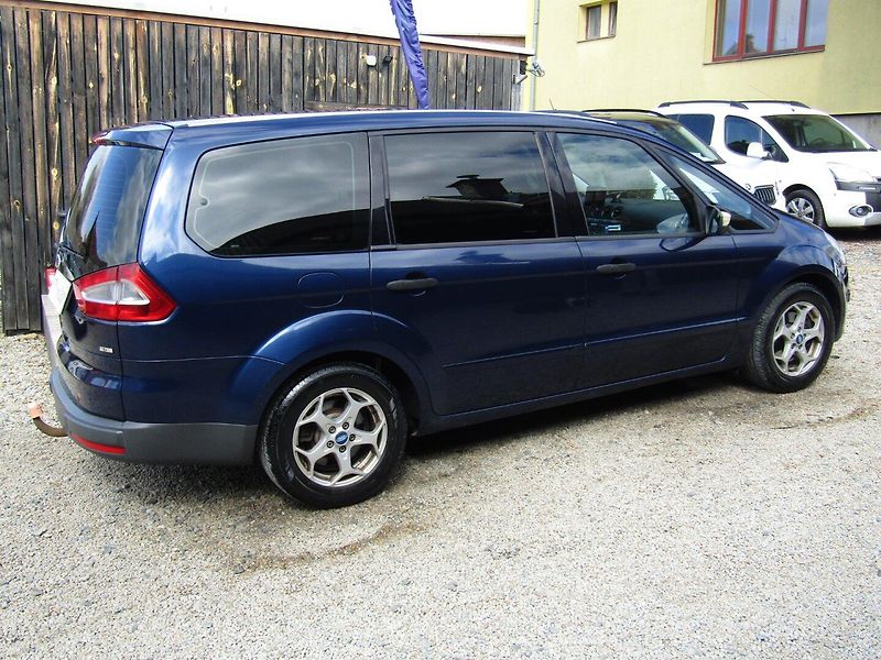 Ford Galaxy (2007) 2.0 TDCi 96kW - fotka 10 z 34