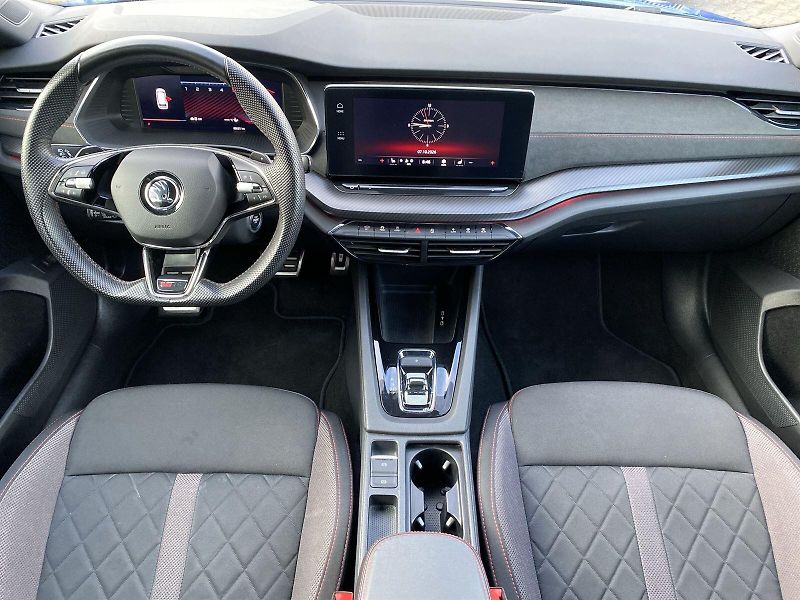 Škoda Octavia (2023) Combi 2.0 TDI DSG RS - fotka 5 z 35