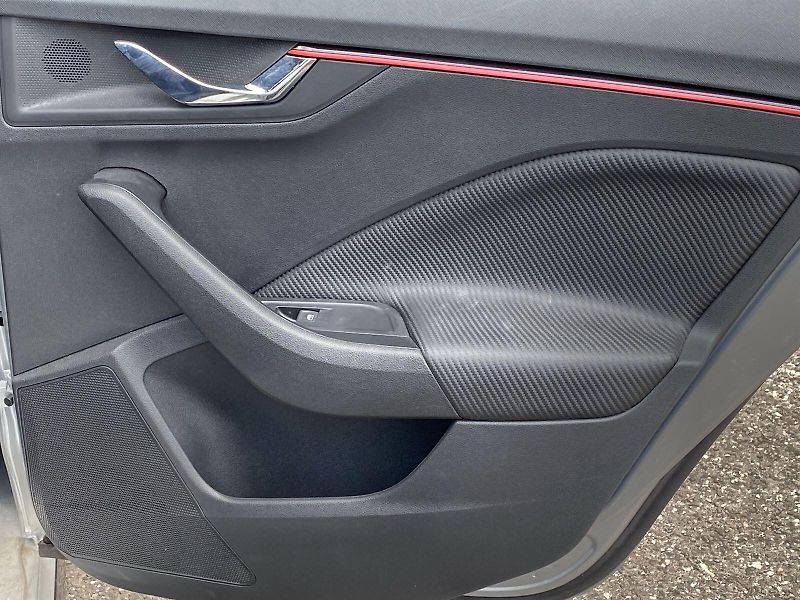Škoda Kamiq (2025) 1.5 TSI DSG Monte Carlo - fotka 27 z 39