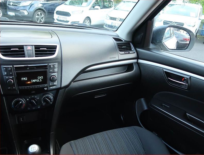 Suzuki Swift (2014) 1.2, Serv.kniha - fotka 8 z 14