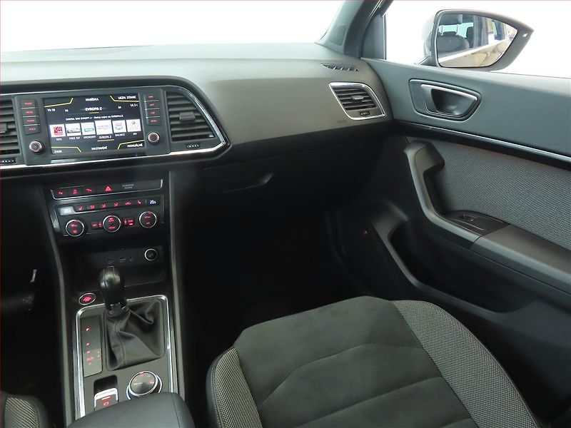 Seat Ateca (2019) 2.0 TDI, Automat, Navi - fotka 8 z 17