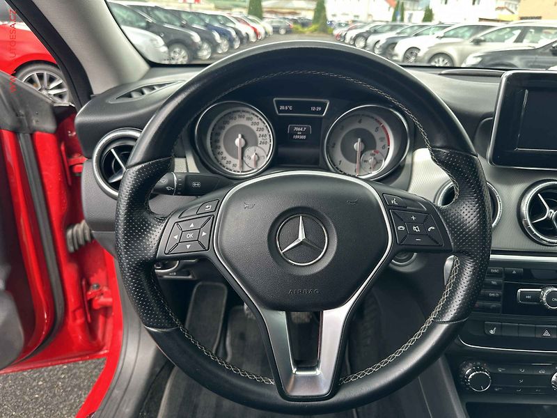 Mercedes-Benz CLA (2014) 1.8 CDi 200 CDi, ČR, AC - fotka 11 z 20