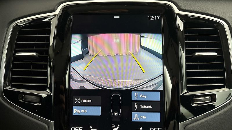 Volvo XC90 2.0 B5 AUT AWD Inscription - fotka 12 z 33