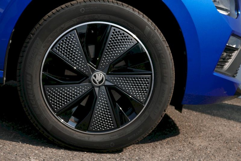 Škoda Kamiq (2025) 1.0 TSI 85 kW M6° Monte Carlo - fotka 18 z 22