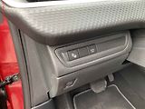 Peugeot 2008 (2016) 1.2PT, Allure, AT - náhled 15
