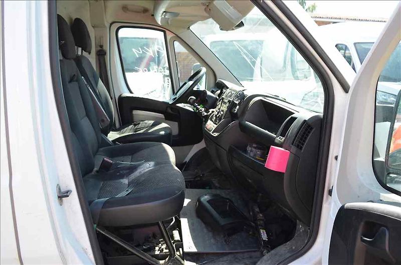 Peugeot Boxer (2016) 2,2 HDI - fotka 10 z 19