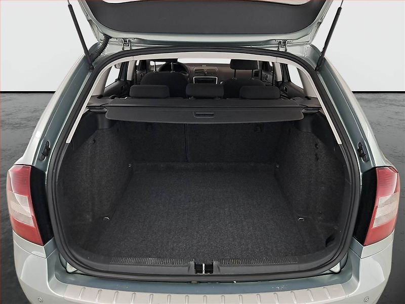 Škoda Octavia (2011) 1.9 TDI, po STK, jezdí výborně - fotka 13 z 17