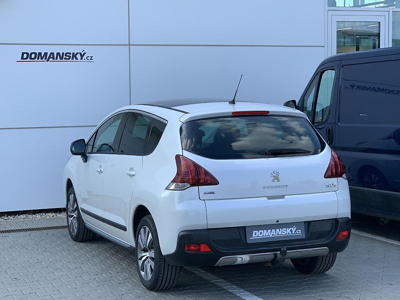 Peugeot 3008 ALLURE+ 1,6 BlueHDi 88kW - fotka 13 z 24