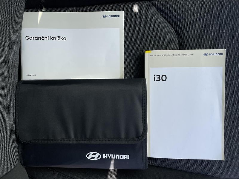 Hyundai i30 1,5 T-GDI Combi Smart - fotka 18 z 22