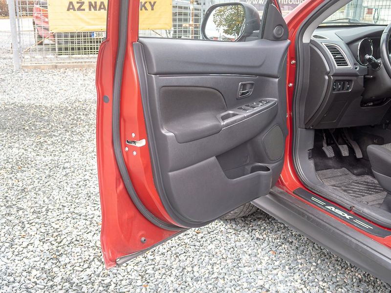 Mitsubishi ASX (2014) ČR 1.8D 110KW 4x4 – TV - fotka 9 z 52