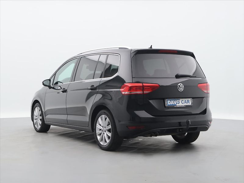 Volkswagen Touran 2,0 TDI 110kW DSG Highline 7M - fotka 5 z 35