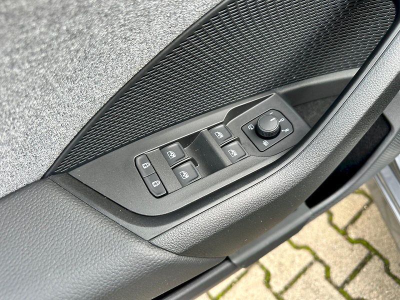 Škoda Octavia (2025) 1.5 TSI 110kW MHEV Top Selecti - fotka 8 z 24