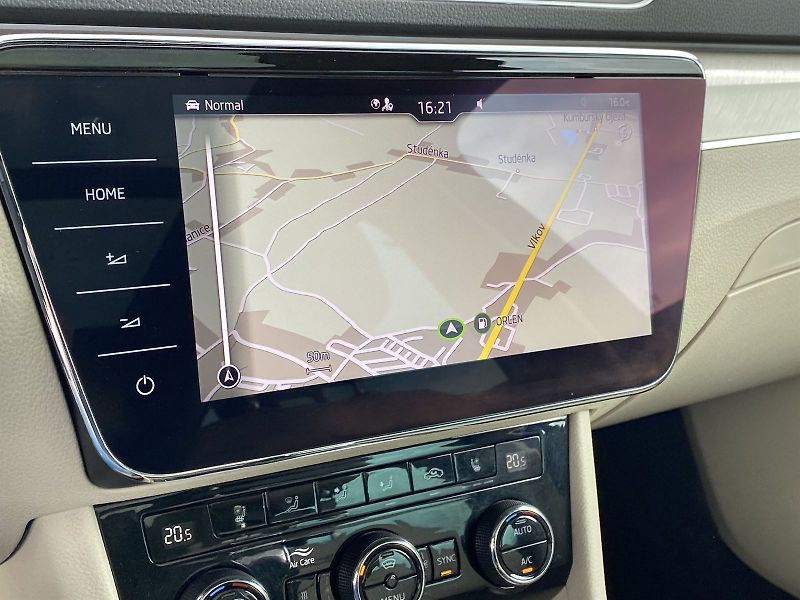 Škoda Superb (2022) Combi 2,0 TSI 4x4 DSG L&K - fotka 10 z 45