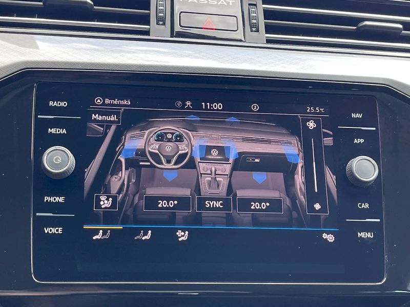 Volkswagen Passat (2021) 1.5 TSI 110 kW DSG Business - fotka 16 z 34
