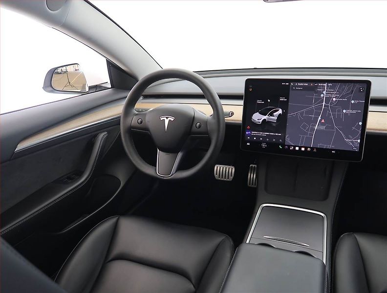 Tesla Model 3 (2023) Long Range 4WD 79kWh, SoH 95% - fotka 7 z 32