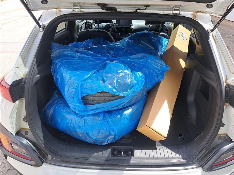 Hyundai Kona 1,0 T-GDI - fotka 41 z 56