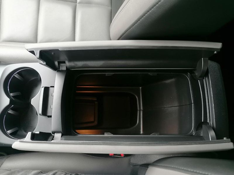 Citroën C5 Aircross (2021) 1.6 Hybrid Plug-in 225E - fotka 38 z 43