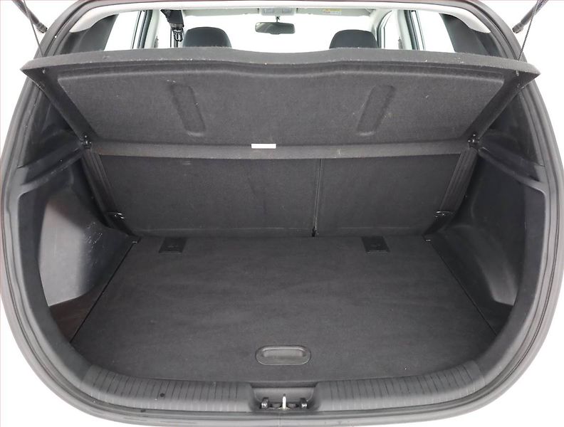 Hyundai ix20 (2017) 1.4 CVVT, Serv.kniha, Tempomat - fotka 17 z 18