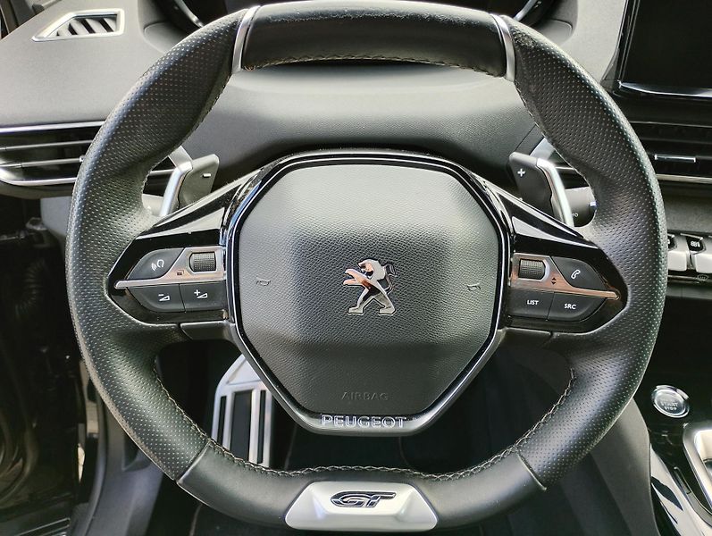 Peugeot 3008 (2021) GT 1.5 BlueHDi 130 S&S EAT8 - fotka 12 z 26