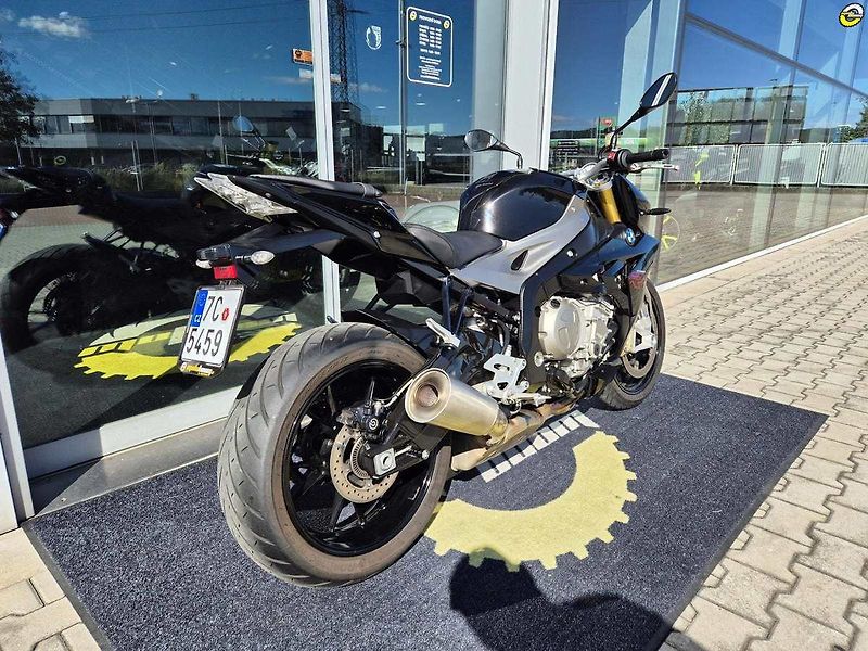 BMW S 1000 R (2016) - fotka 4 z 19