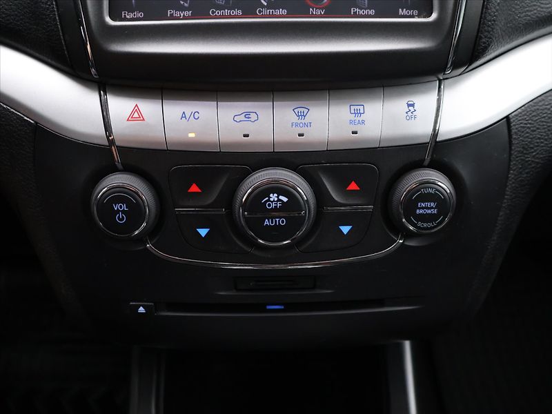 Fiat Freemont 2,0 MJT Aut. AWD CZ 7Míst Kůže - fotka 18 z 26