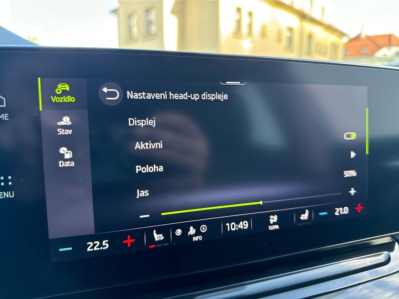 Škoda Octavia Style Plus 2.0 TDI 85kw Combi - fotka 25 z 26