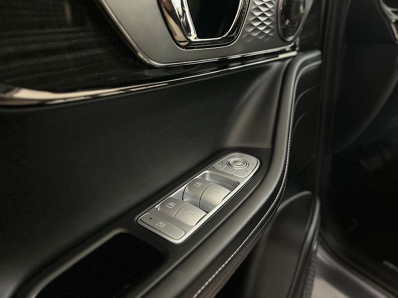 Omoda 5 (2025) 1.6 TGDI PREMIUM - fotka 10 z 21