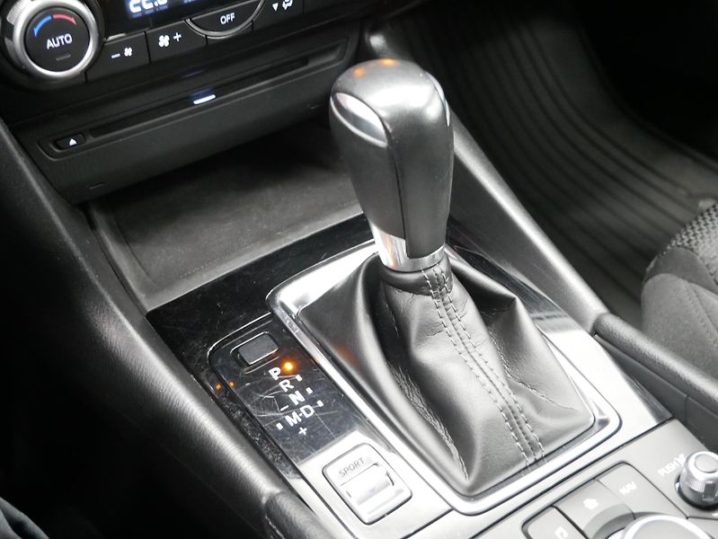 Mazda 3 - fotka 25 z 29
