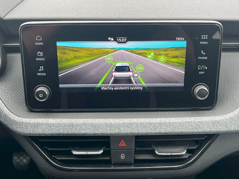 Škoda Scala (2025) Selection 1.0TSi 85kW 6°manuál - fotka 27 z 30